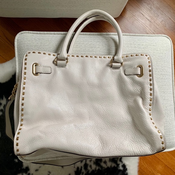 Michael Kors Leather Hand/shoulder bag- like new - Picture 2 of 7